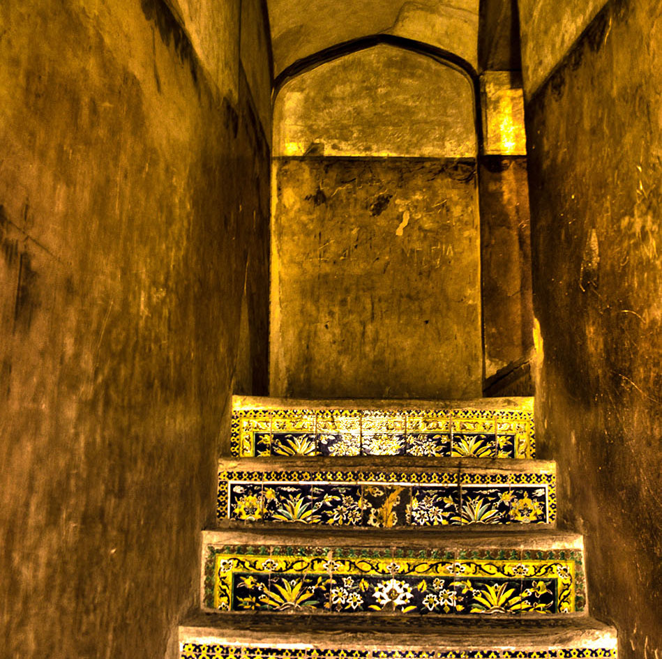 IRANI Abstract